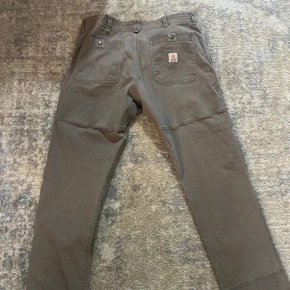 Howler Bros khakis - Picture 1 of 3